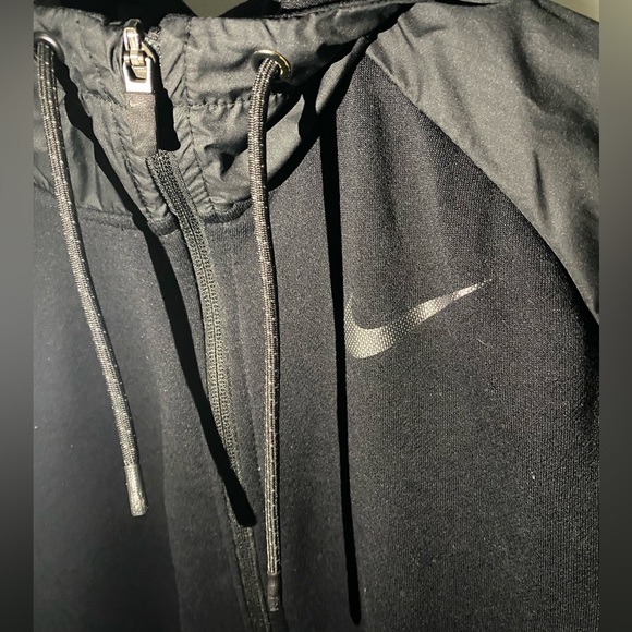 Nike Jacket - Picture 3 of 7